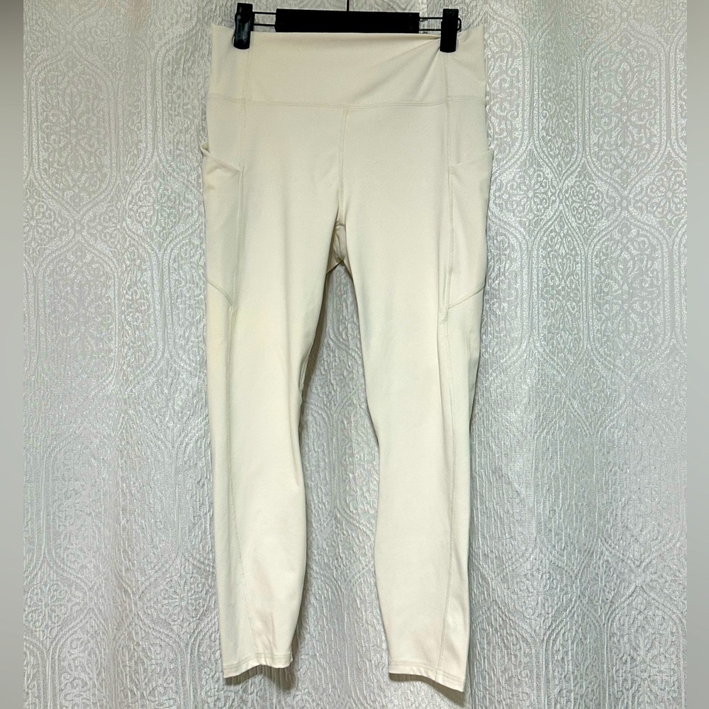 NWOT-PureLuxe Fabletics workout leggings